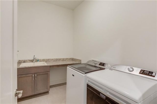 6917 River Rock Drive, Flowery Branch, GA 30542