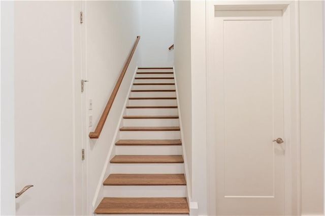 6917 River Rock Drive, Flowery Branch, GA 30542