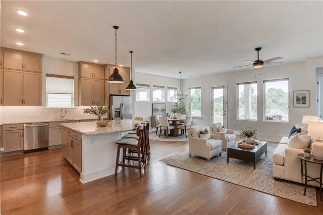 6917 River Rock Drive, Flowery Branch, GA 30542