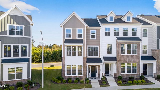 335 Chesapeake Commons Street, Garner, NC 27529