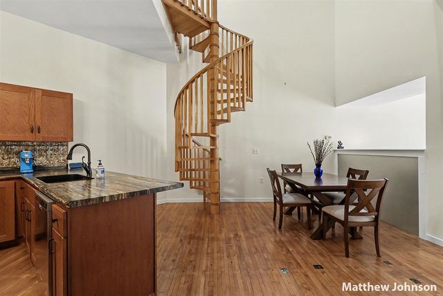 297 W Clay Avenue 202, Muskegon, MI 49440