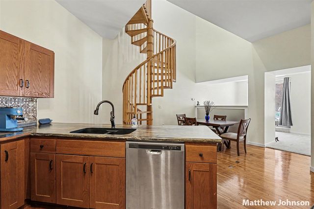 297 W Clay Avenue 202, Muskegon, MI 49440