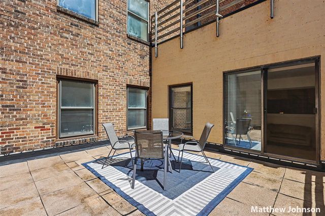 297 W Clay Avenue 202, Muskegon, MI 49440