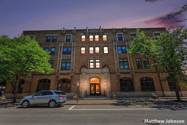 297 W Clay Avenue 202, Muskegon, MI 49440