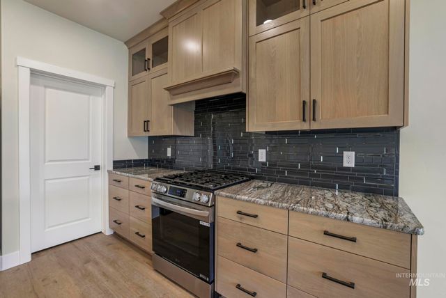 2194 Caribel St, Twin Falls, ID 83301