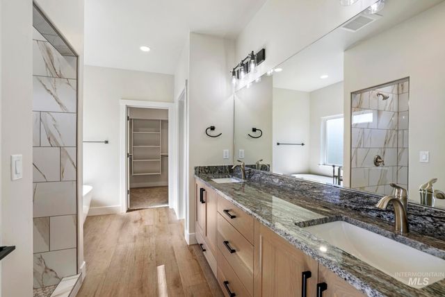 2194 Caribel St, Twin Falls, ID 83301