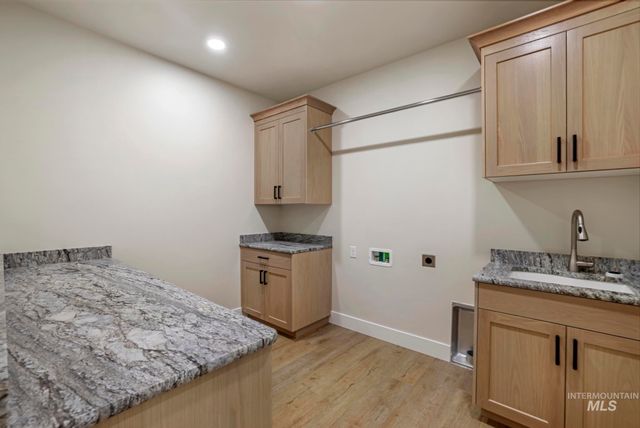 2194 Caribel St, Twin Falls, ID 83301