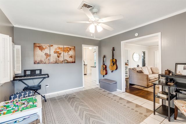 649 Northlake Drive, Dallas, TX 75218