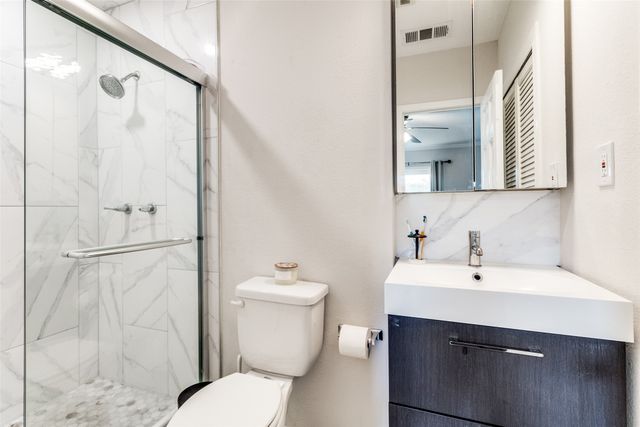 649 Northlake Drive, Dallas, TX 75218