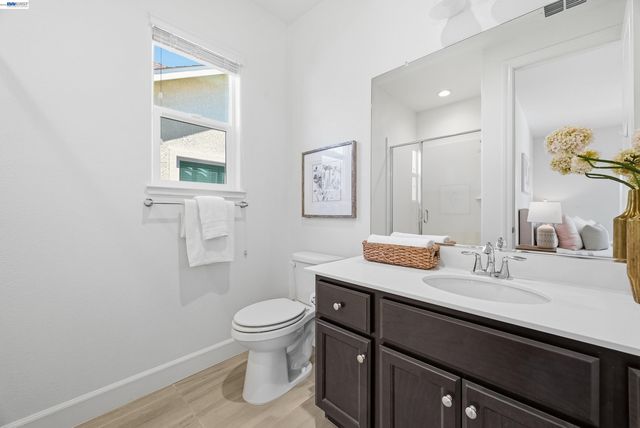 4634 Mckenzie Ave, Tracy, CA 95377