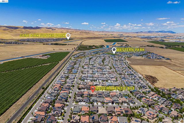 4634 Mckenzie Ave, Tracy, CA 95377