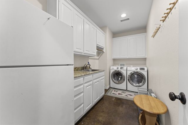 4001 Heritage Oaks, Midland, TX 79707