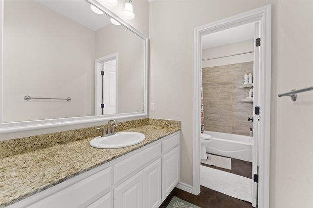 4001 Heritage Oaks, Midland, TX 79707