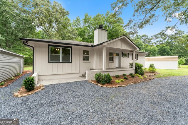 45 E Rocky Street NE, White, GA 30184