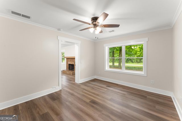 45 E Rocky Street NE, White, GA 30184