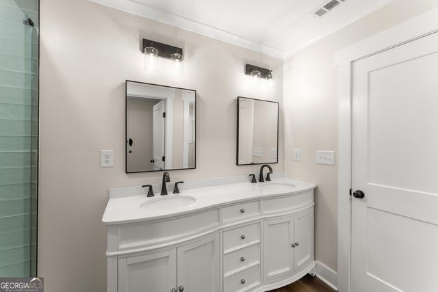 45 E Rocky Street NE, White, GA 30184