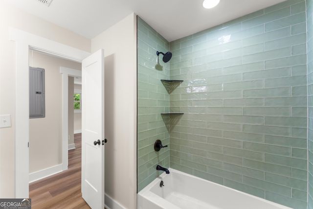 45 E Rocky Street NE, White, GA 30184