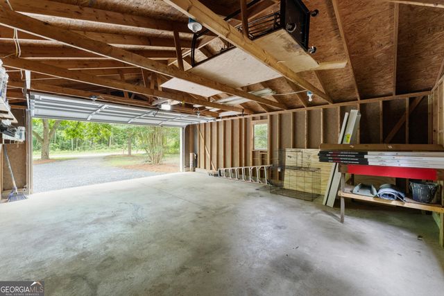 45 E Rocky Street NE, White, GA 30184