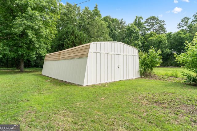 45 E Rocky Street NE, White, GA 30184