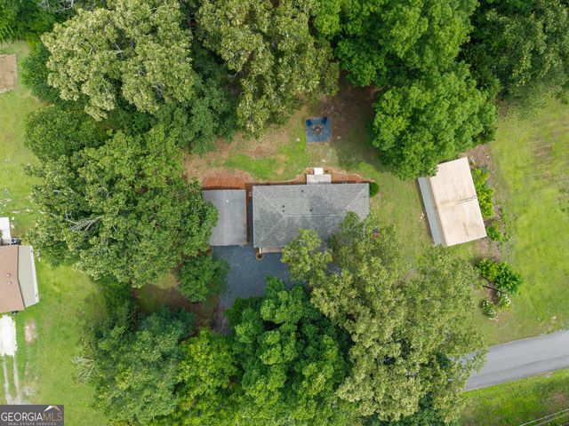 45 E Rocky Street NE, White, GA 30184