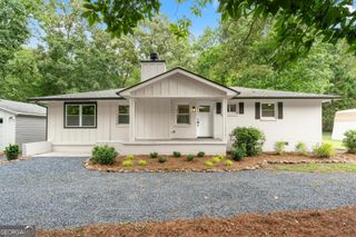 45 E Rocky Street NE, White, GA 30184