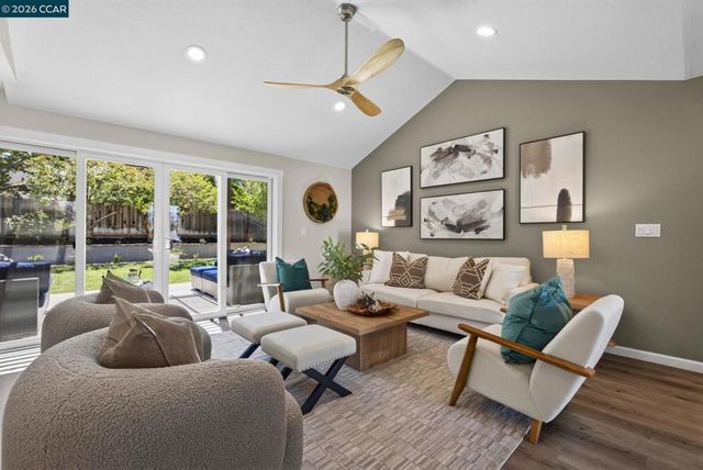 459 Grenache Circle, Clayton, CA 94517