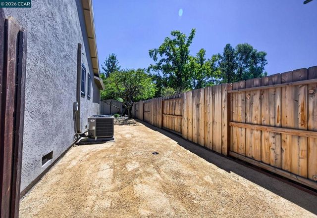 459 Grenache Circle, Clayton, CA 94517