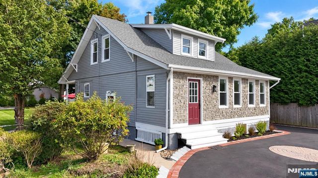 754 Wyckoff Avenue, Wyckoff, NJ 07481