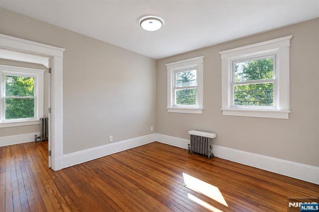 754 Wyckoff Avenue, Wyckoff, NJ 07481