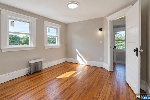 754 Wyckoff Avenue, Wyckoff, NJ 07481
