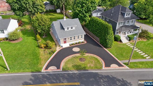 754 Wyckoff Avenue, Wyckoff, NJ 07481