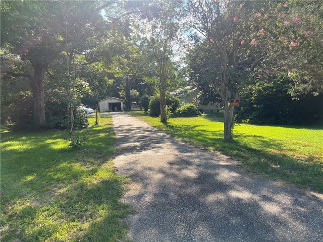 6777 Sullivan Road, Semmes, AL 36575