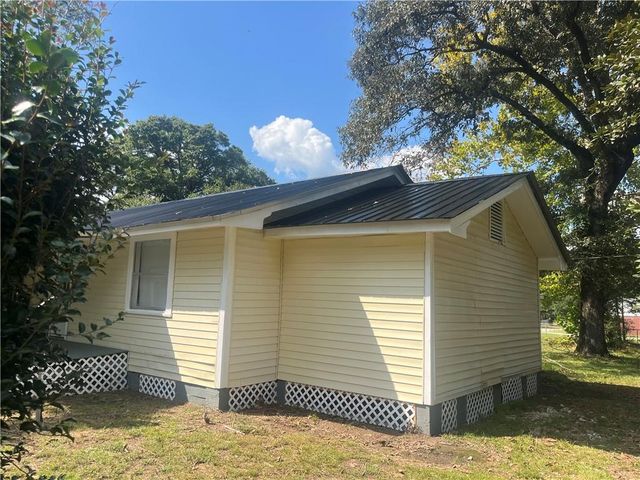 6777 Sullivan Road, Semmes, AL 36575