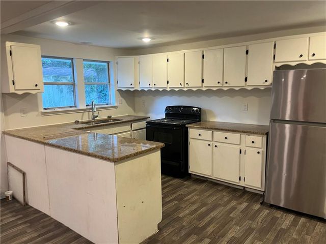 6777 Sullivan Road, Semmes, AL 36575