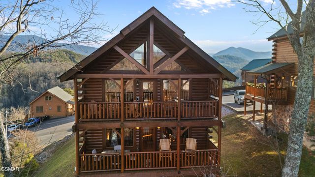 2853 White Oak Ridge Ln, Sevierville, TN 37862