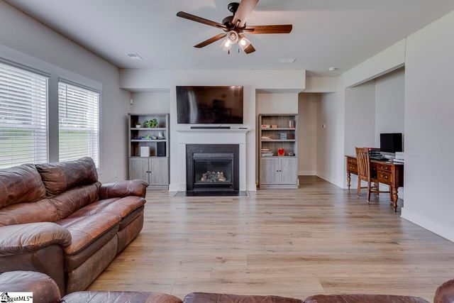 208 Roderick Lane, Greenville, SC 29605