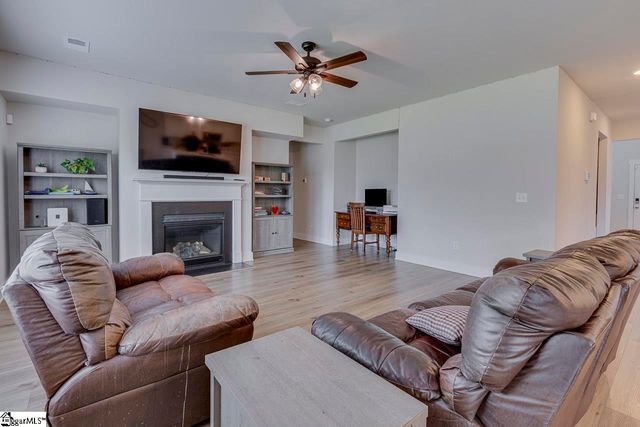 208 Roderick Lane, Greenville, SC 29605