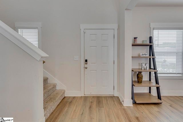 208 Roderick Lane, Greenville, SC 29605