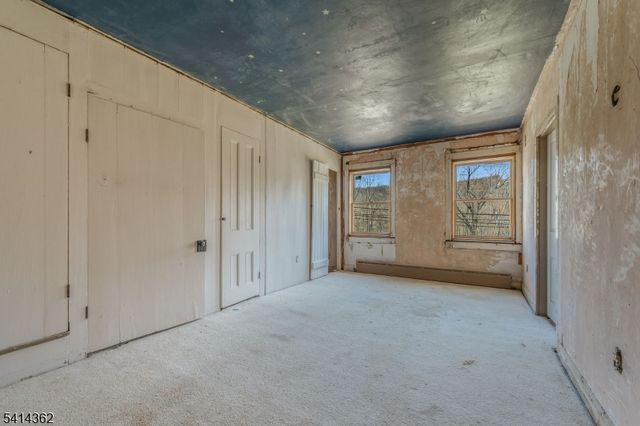 243 County Road 627, Pohatcong Twp., NJ 08848