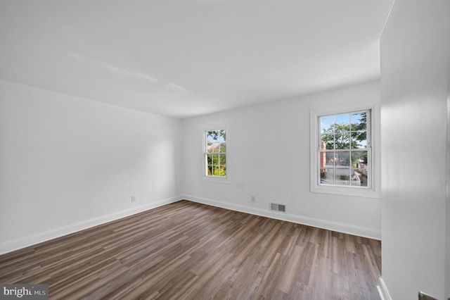9248 HOOD RD, Manassas, VA 20110