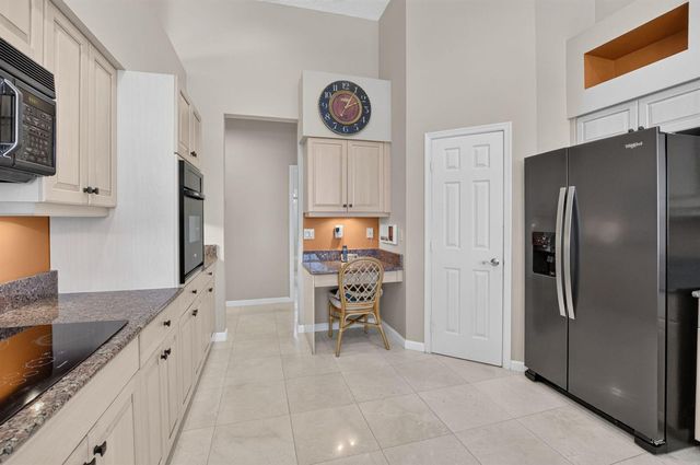 8064 Desmond Drive, Boynton Beach, FL 33472
