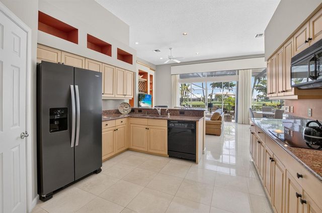 8064 Desmond Drive, Boynton Beach, FL 33472