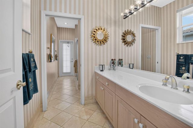 8064 Desmond Drive, Boynton Beach, FL 33472