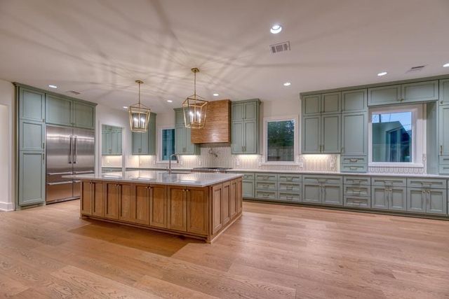 2006 Lexington Street, Houston, TX 77098