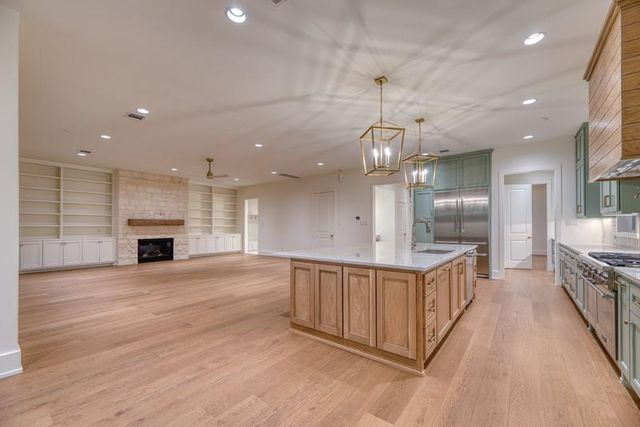 2006 Lexington Street, Houston, TX 77098