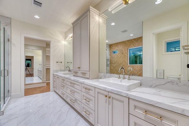 2006 Lexington Street, Houston, TX 77098