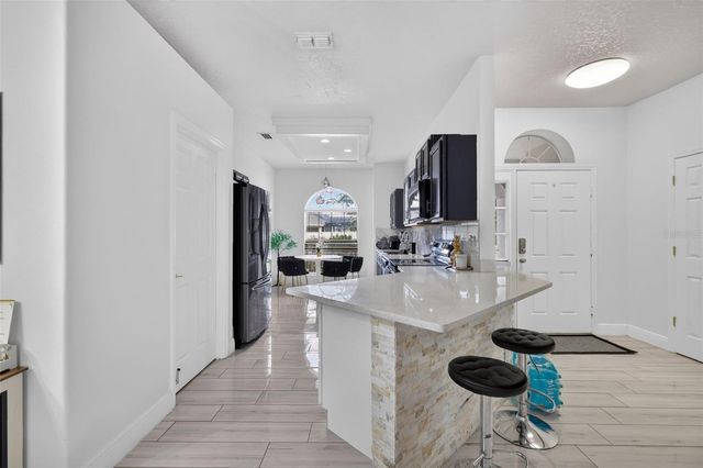 5405 CAPE HATTERAS DR, Clermont, FL 34714