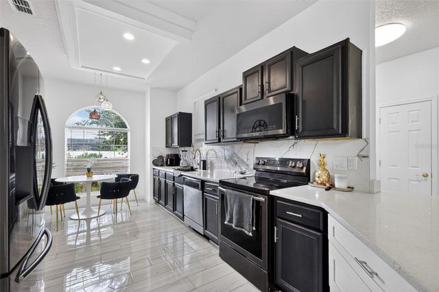 5405 CAPE HATTERAS DR, Clermont, FL 34714