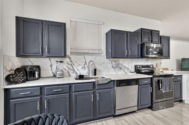 5405 CAPE HATTERAS DR, Clermont, FL 34714