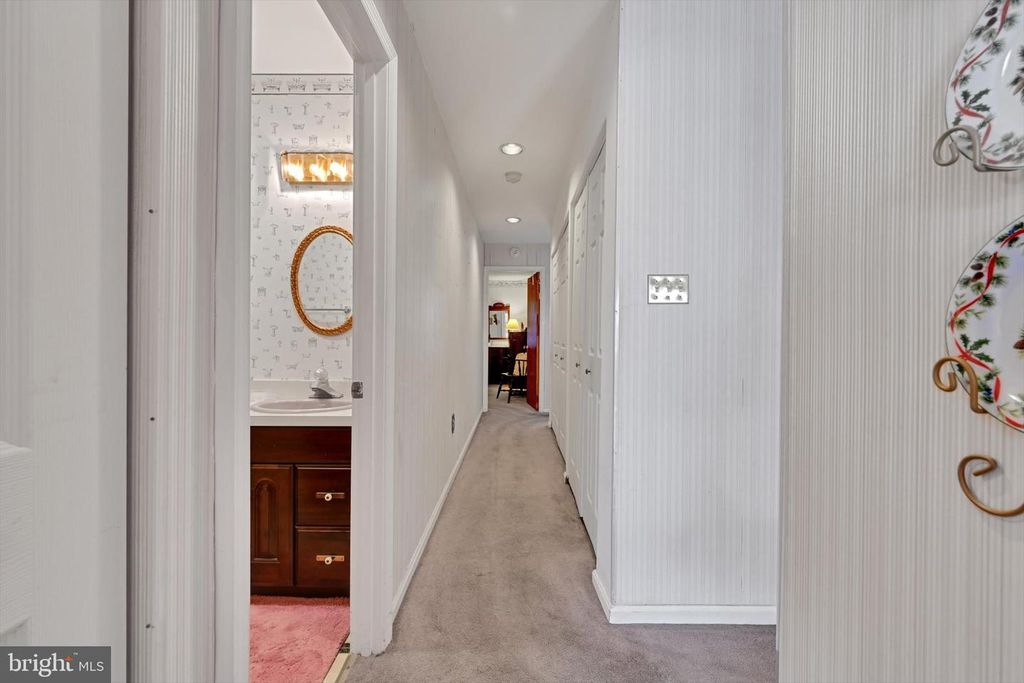 Image 15 of property listing at 1334 W WYOMISSING CT #Q, West Lawn, PA 19609